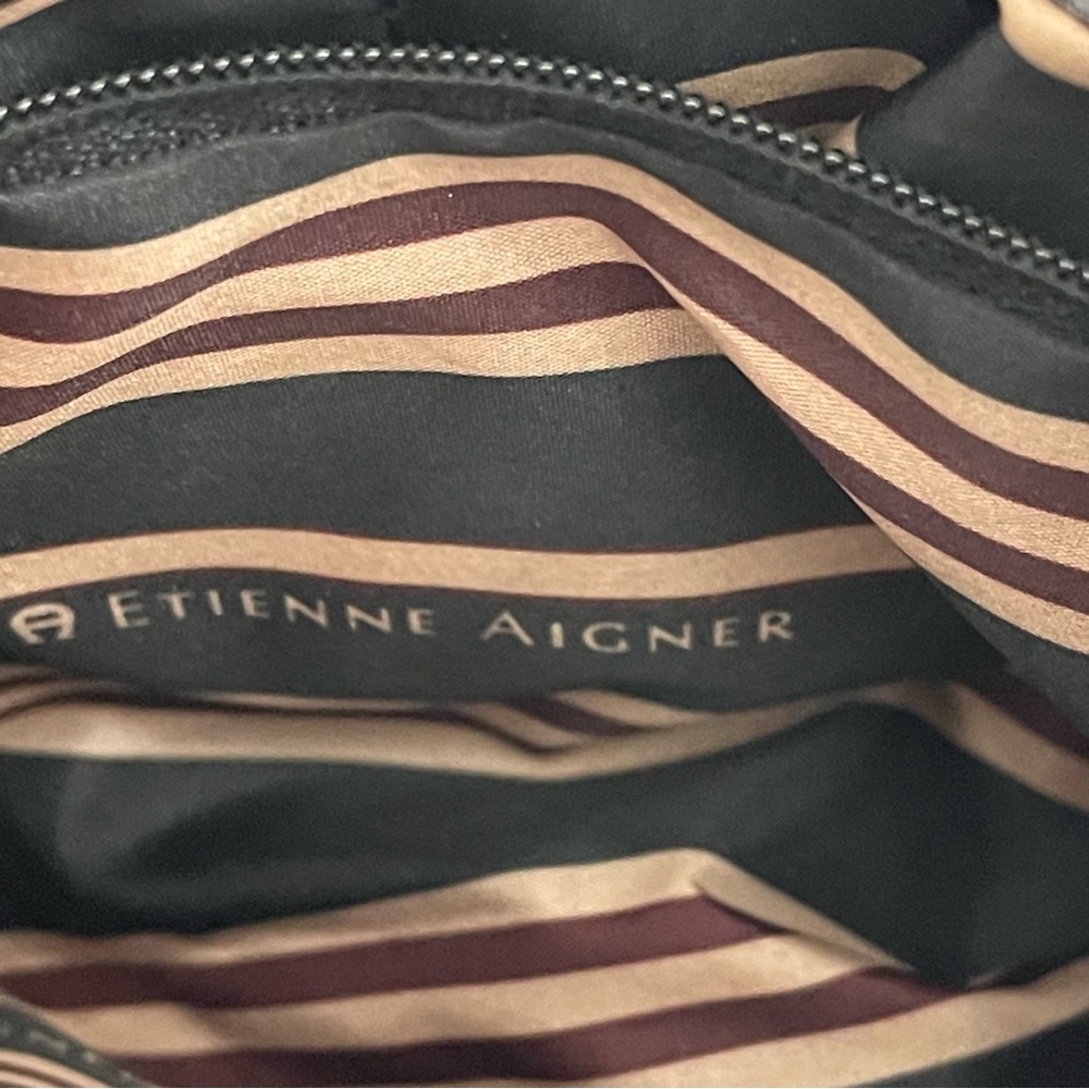 ETIENNE AIGNER CROSSBODY BAG. EXCELLENT CONDITION, PREOWNED - Picture 7 of 10